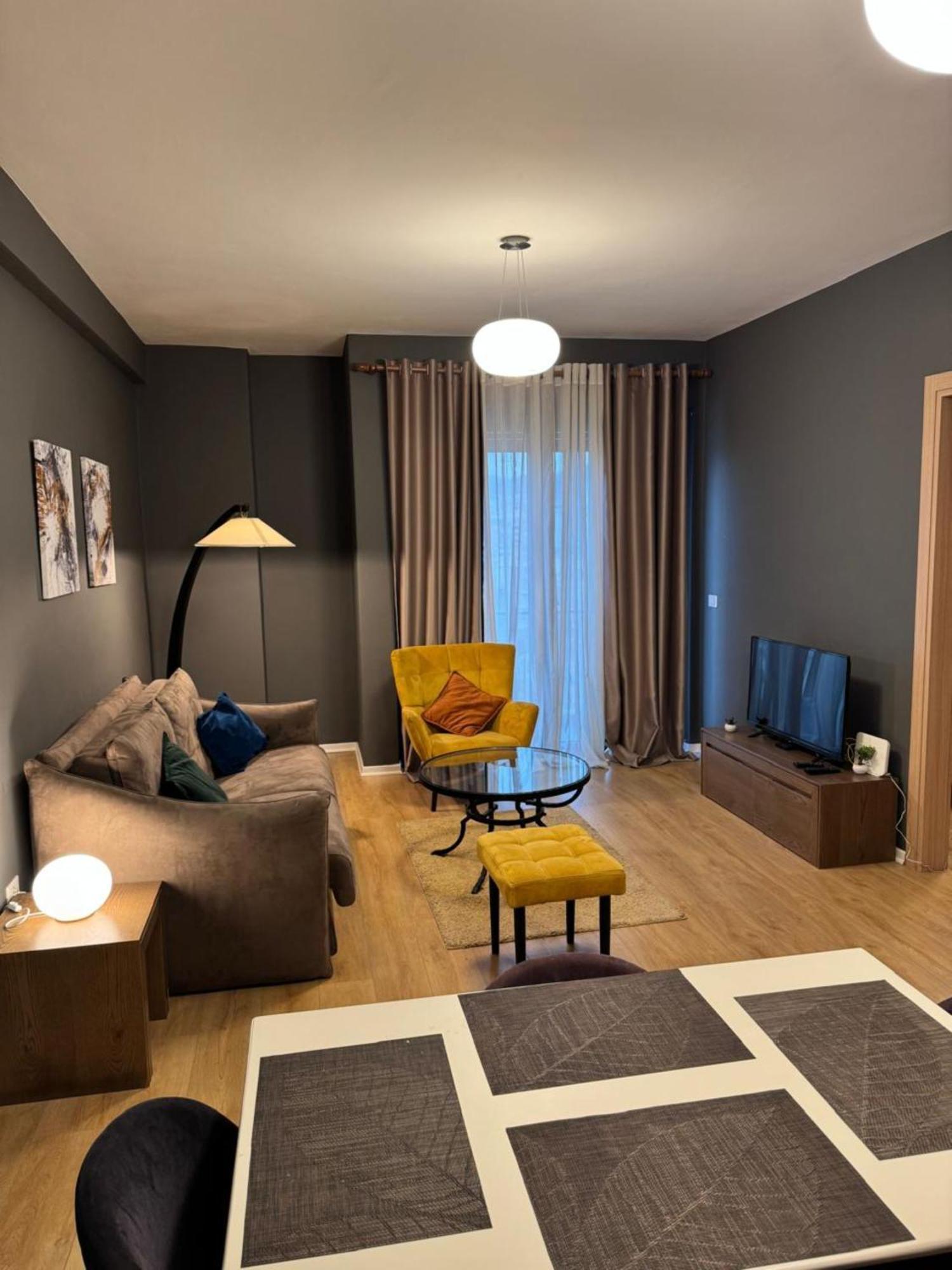 Kalpazo Home Rental Tirana Esterno foto